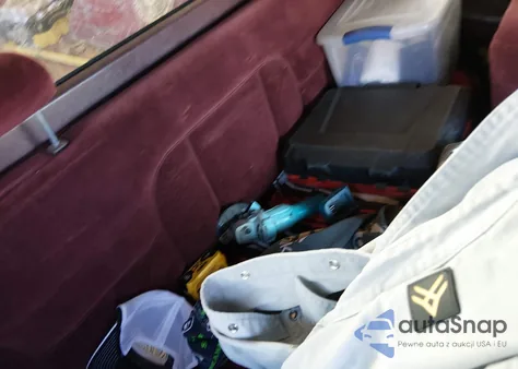 1996 Chevrolet Gmt-400 C1500 from USA, damaged, VIN 2GCEC19R1T1178321